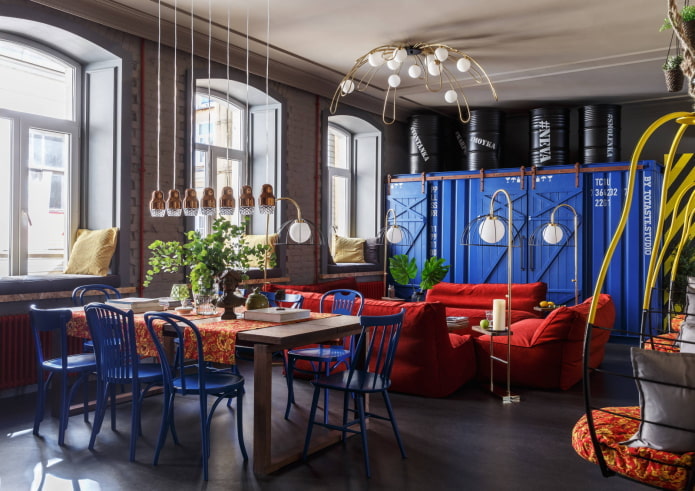 Veelkleurige woonkamer