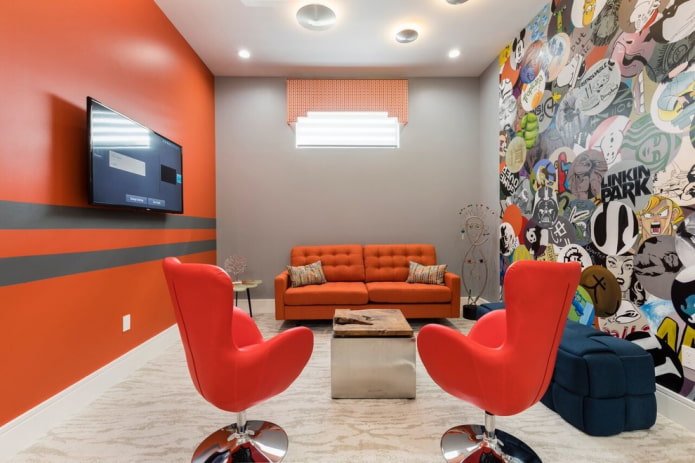 felgekleurde fauteuils en bank