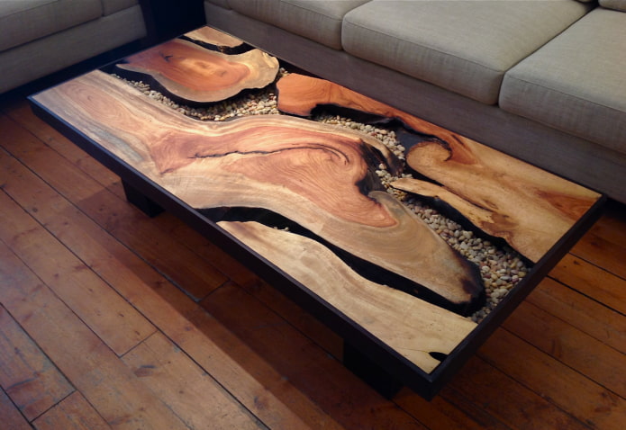 Tafel met kiezels