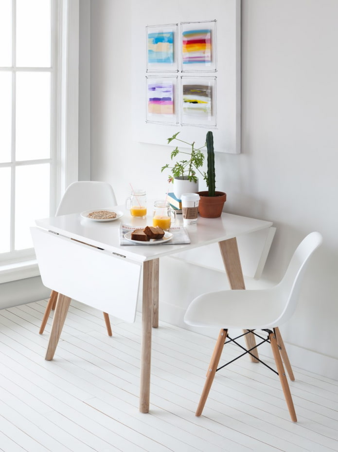 kleine boekvormige structuur in het interieur