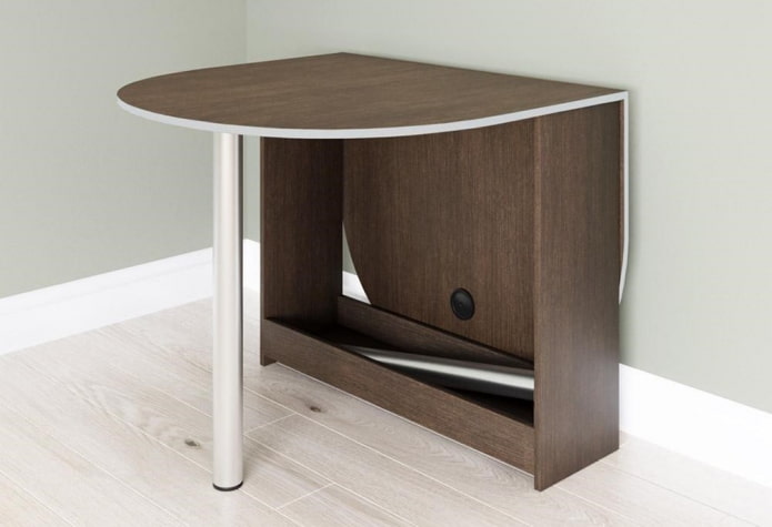 halfronde boekvormige structuur in het interieur