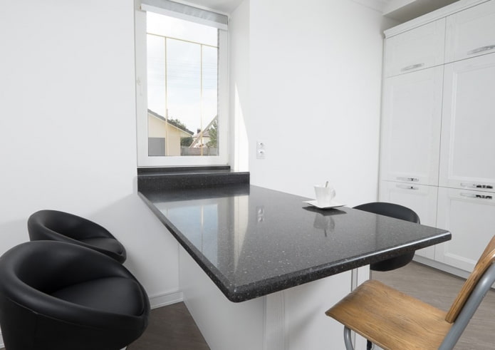 vensterbank om te vormen tot bartafel