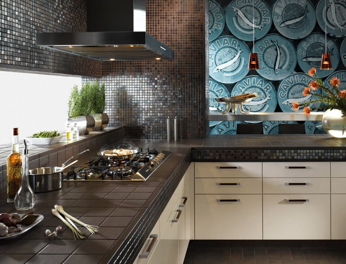 aanrechtblad met tegelafwerking in de keuken