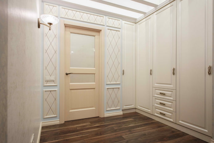 ivoren deuren in het interieur