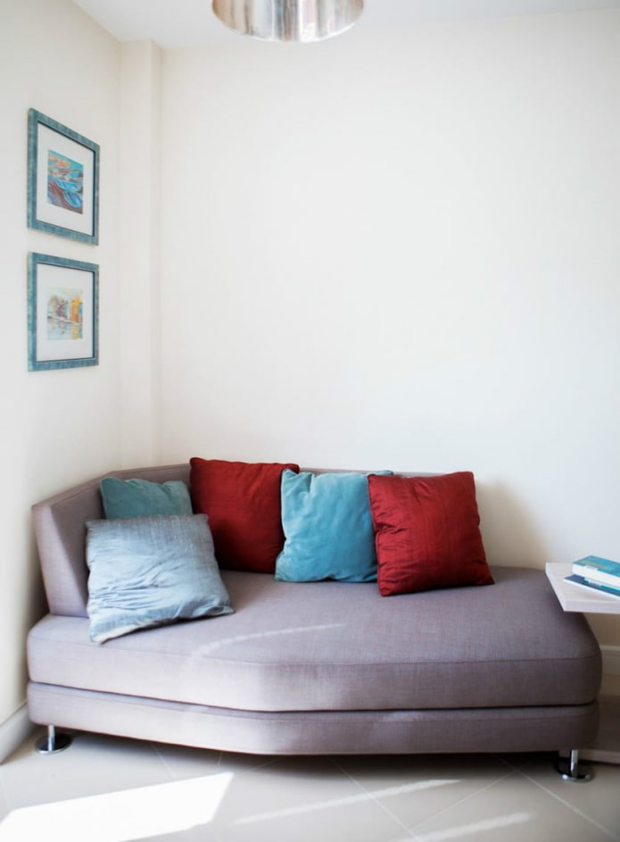 ottoman in het interieur van de keuken