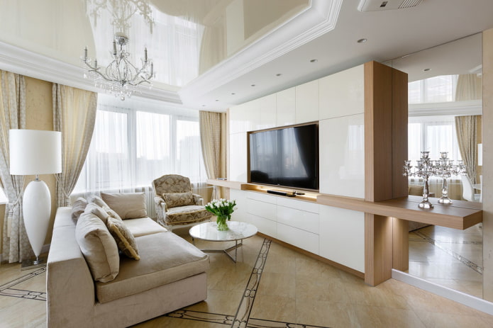TV ingebouwd in de kast in het interieur van de woonkamer