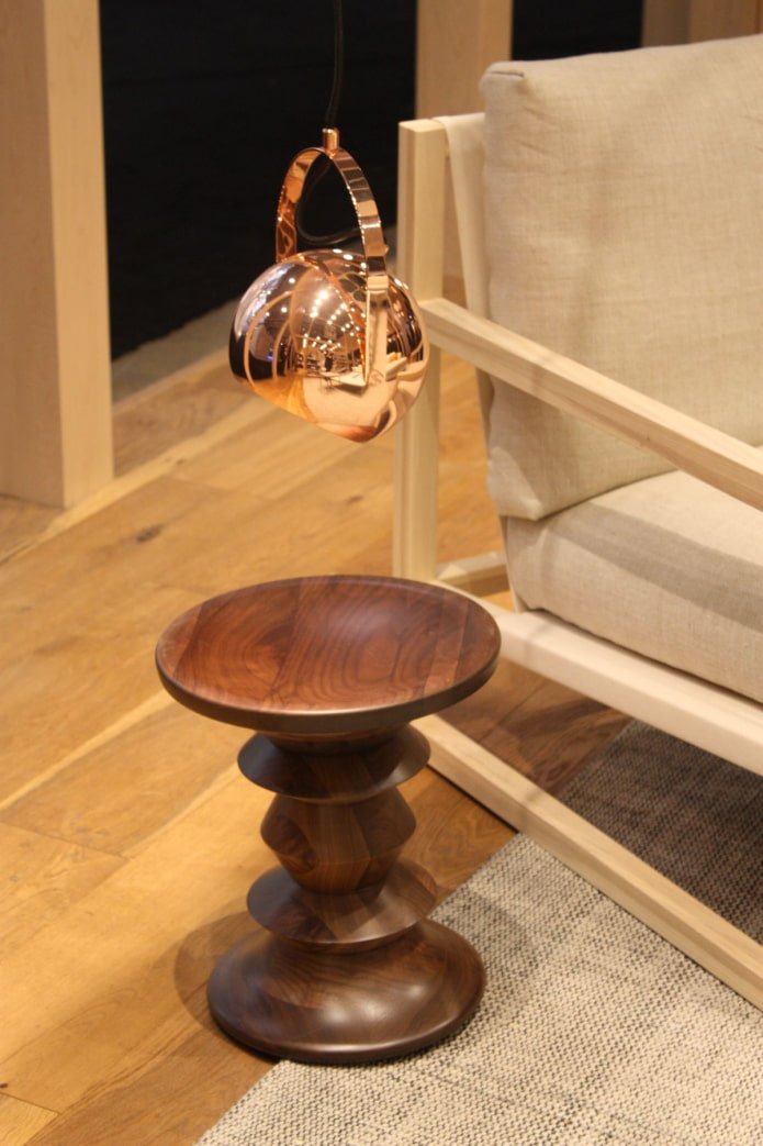 notenhouten salontafel