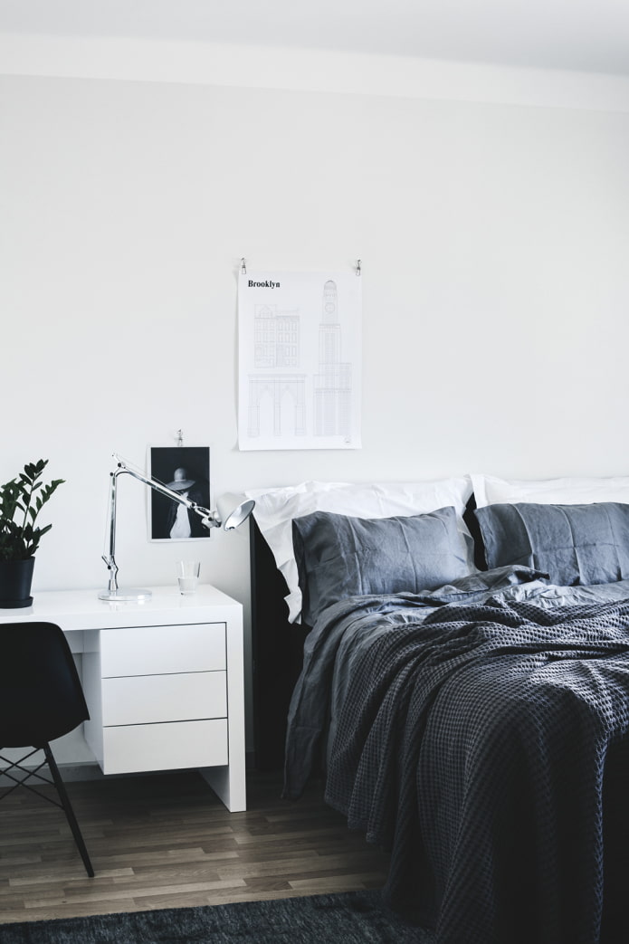 donker beddengoed in het interieur
