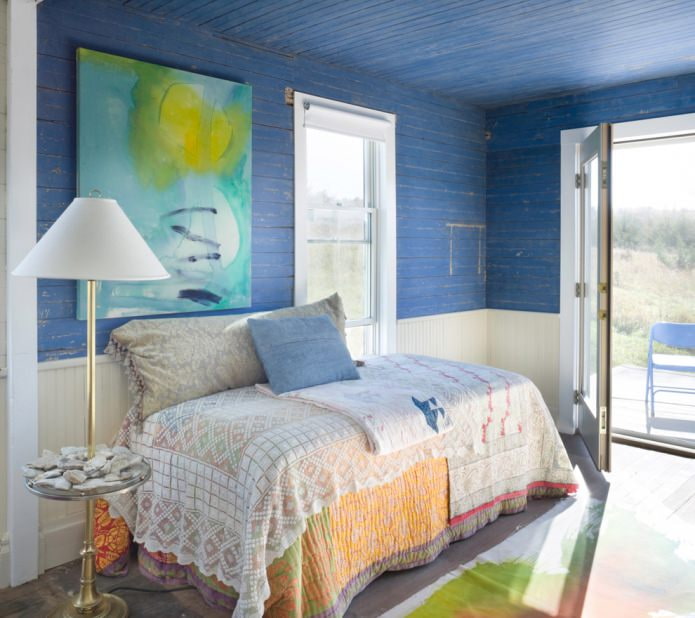 Blauw houten plafond