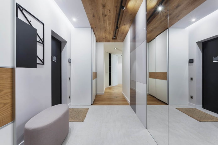 ganginterieur in witte tinten