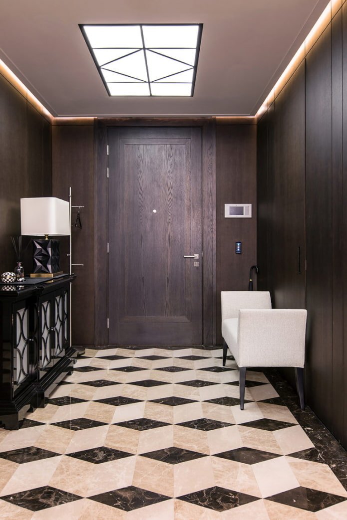 ganginterieur in bruine tinten