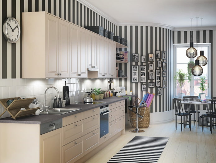 zwart-witte muren in het keukeninterieur