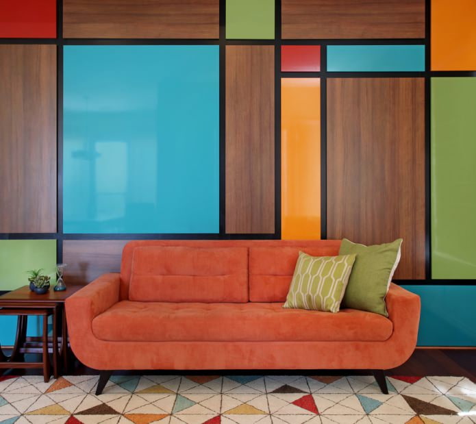 contrasterende kleuren op de muur