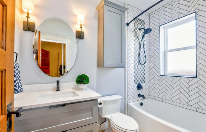 grijsblauwe badkamer