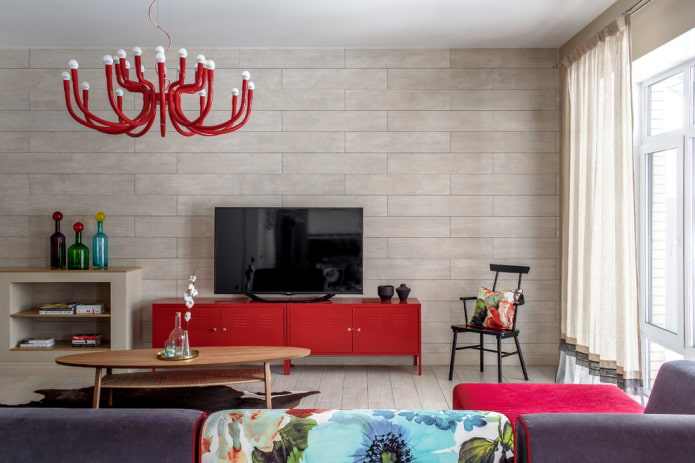 rode tv-standaard in het interieur