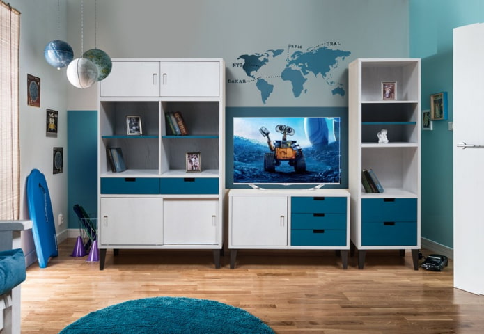 TV-meubel in het interieur van de kinderkamer