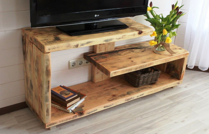 originele tv-standaard in het interieur