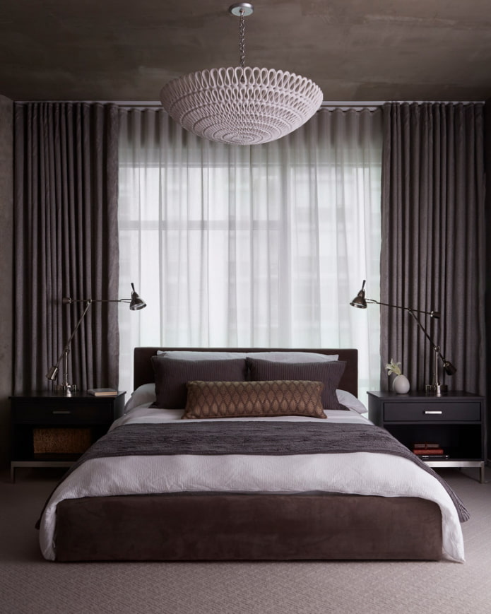 gordijnen met draperie?n in het slaapkamerinterieur
