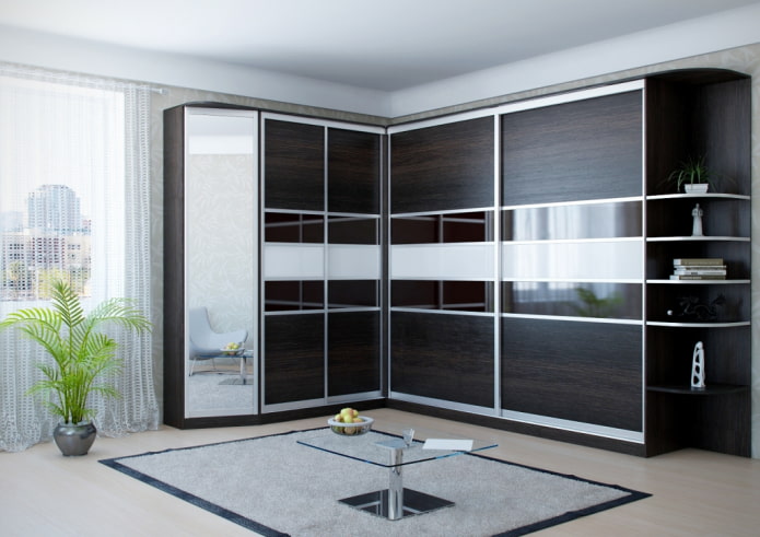 hoekkast in het interieur van de hal