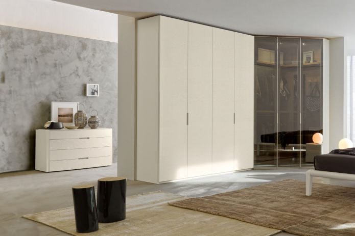 Ontwerp van een hoekkast in de slaapkamer
