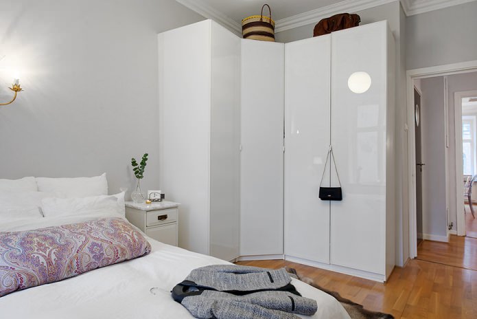 kast hoekkast in de slaapkamer