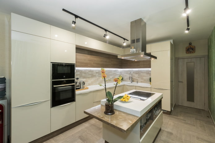 interieur van de L-vormige keuken