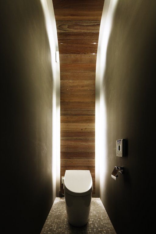 Licht achter het toilet