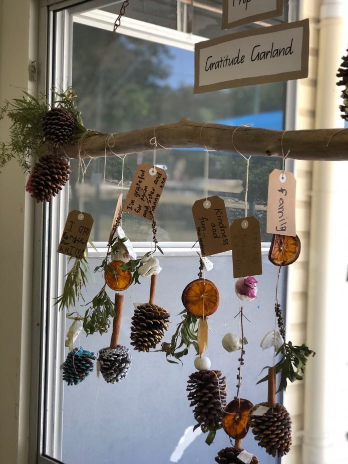 Sinaasappelschijfjes en dennenappels