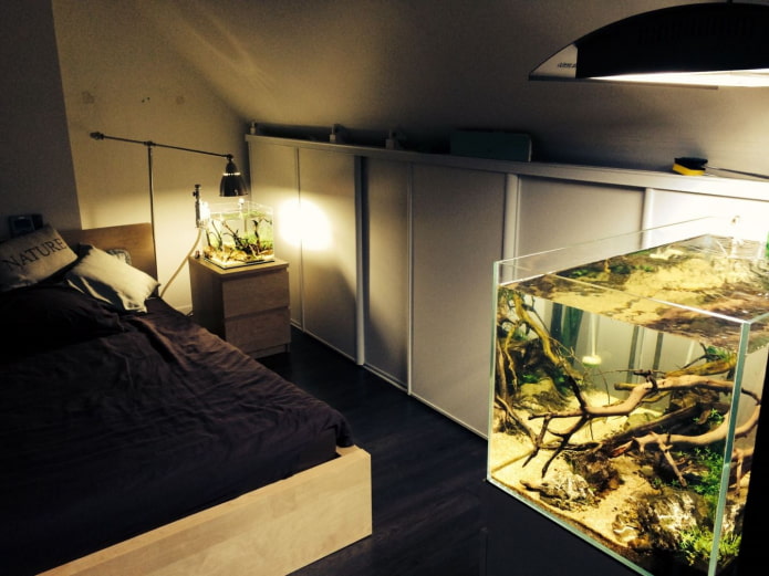 kleine aquaria in de slaapkamer