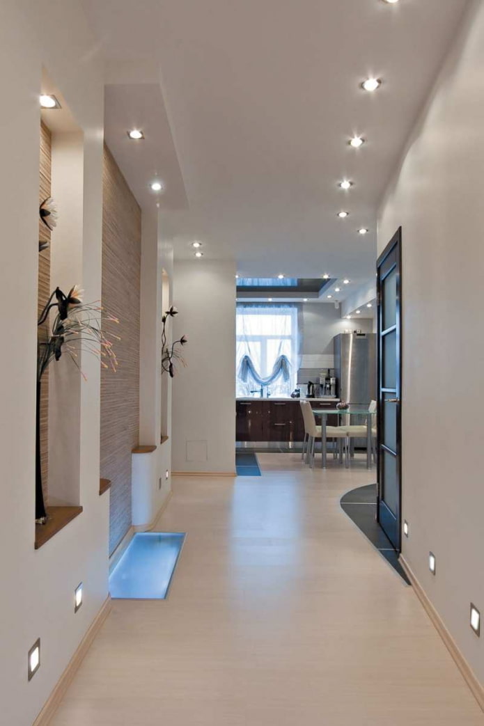 verlichting in een smalle gang