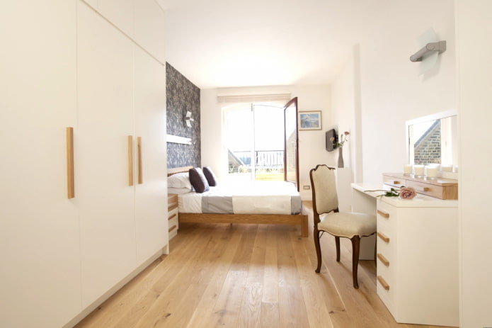vloerafwerking in een smalle slaapkamer