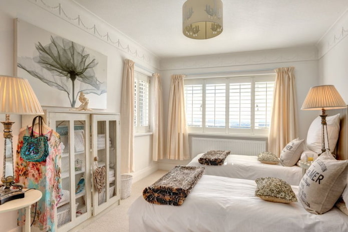 smalle slaapkamer in shabby chic stijl