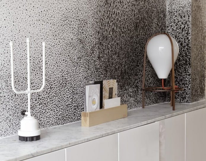 Spetters op de muur