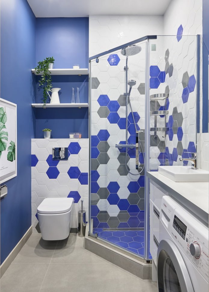 badkamer met douche in Chroesjtsjov