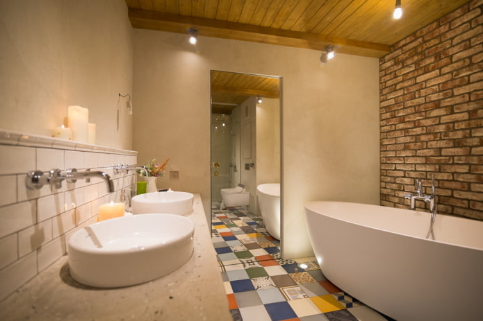 verlichting in het interieur van een badkamer in loftstijl stijl