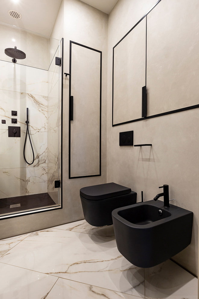 loodgieterswerk in de badkamer in minimalistische stijl
