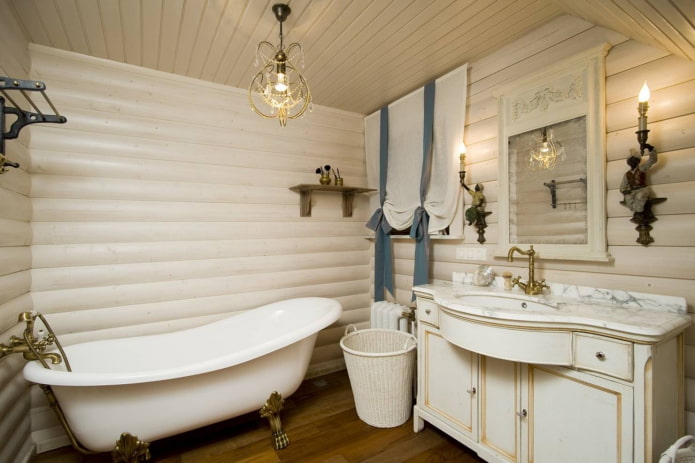 Verlichting in de badkamer in een landhuis