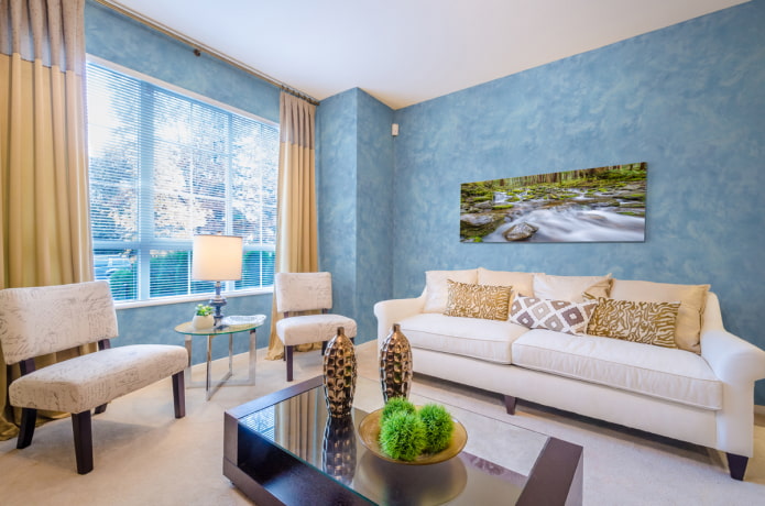 Venetiaans decoratief pleisterwerk in de woonkamer
