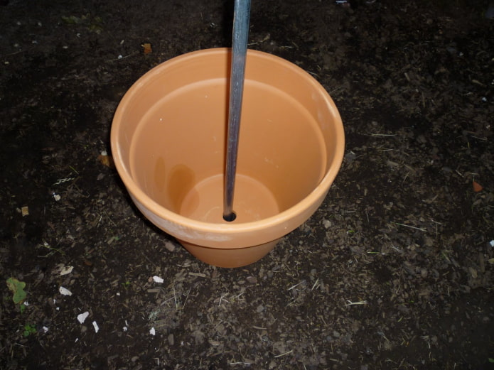 Een pot op een stang