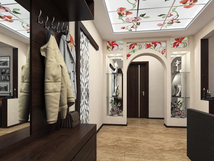 glas-in-loodplafond in de hal interieur