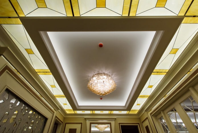 glas-in-loodstructuur met achtergrondverlichting