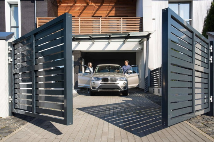 donkere draaipoorten