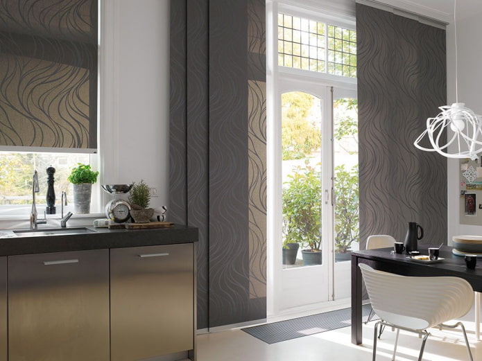 Japanse panelen in het interieur van de woonkamer