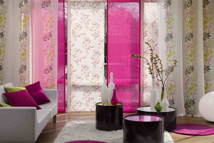 combinatie van Japanse panelen met gordijnen