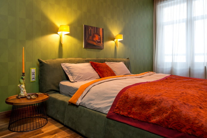 verlichting in het interieur van de slaapkamer in groene tinten