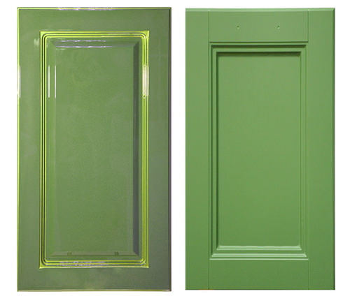 Glanzende en matte groene gevel