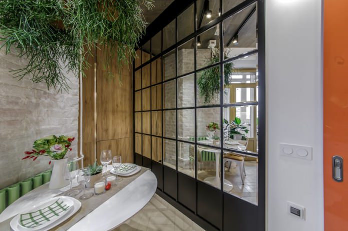 Spiegeltegels in het interieur