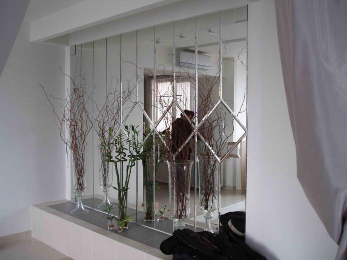 Spiegeltegels in het interieur
