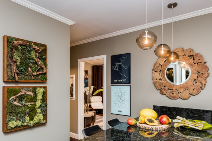 spiegeldecoratie in het keukeninterieur