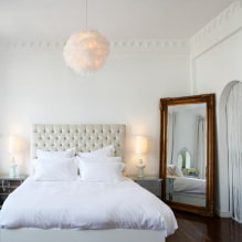 Spiegel in de slaapkamer - een selectie foto's van het interieur en aanbevelingen voor de juiste plaatsing-0